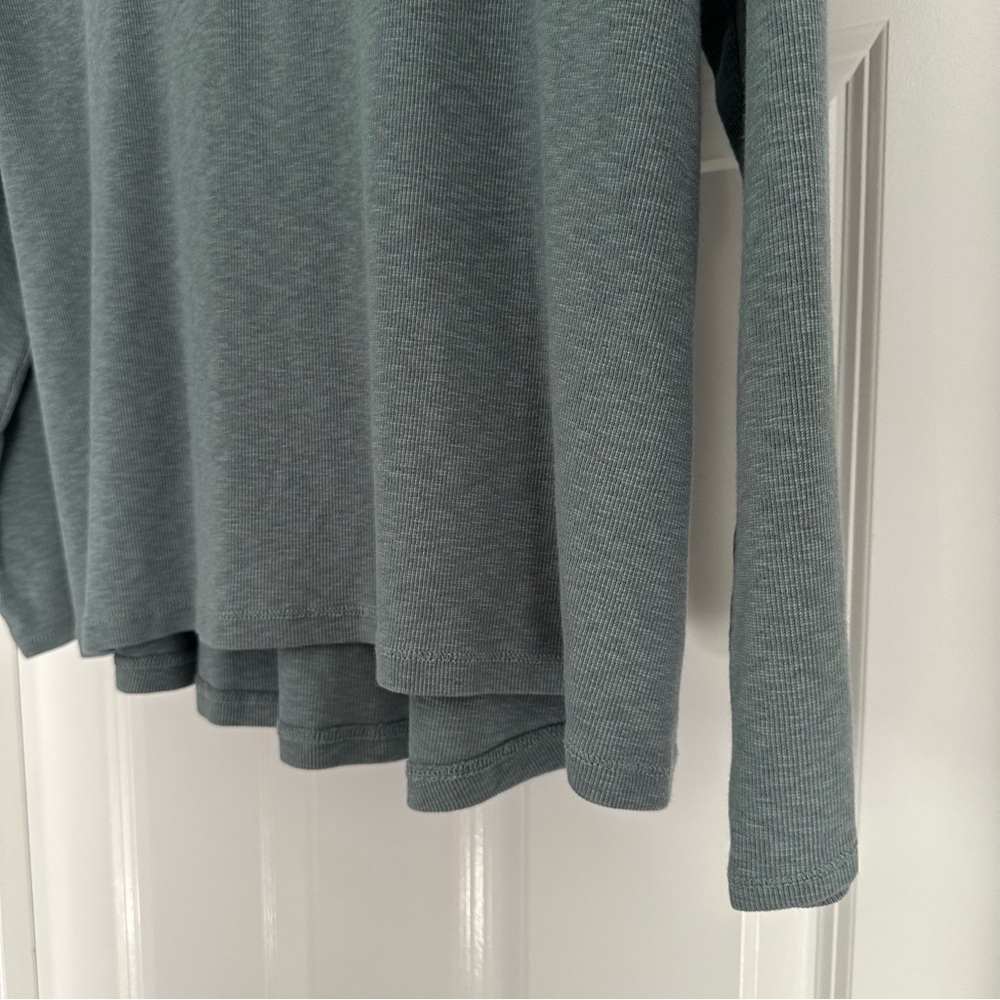 Orvis Ribbed Crew Neck Top - Picture 3 of 5